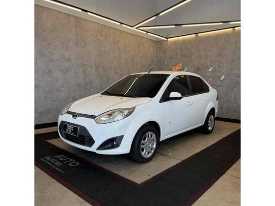 FORD FIESTA 1.6 ROCAM SE 8V FLEX 4P MANUAL